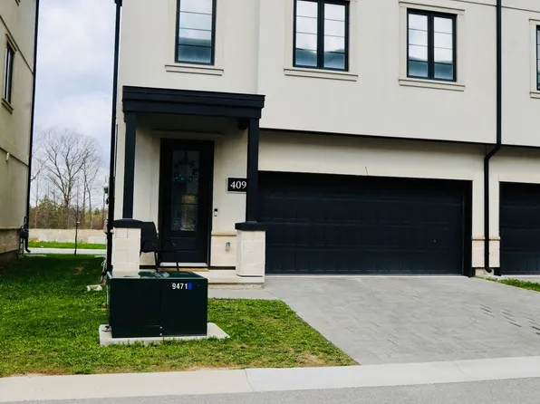 409 Callaway Rd, London, ON N6G 0M3