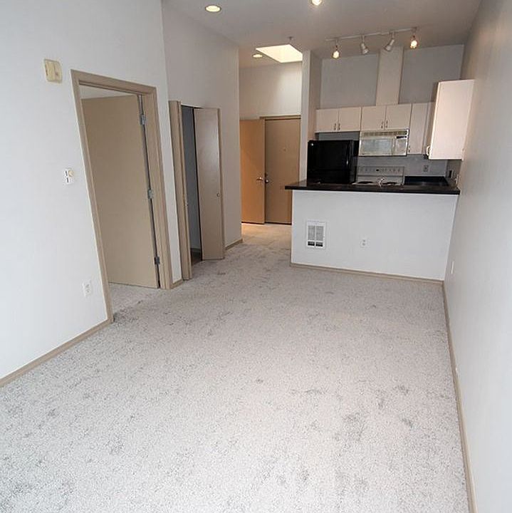 1st image of 1323 Boren Ave APT 602