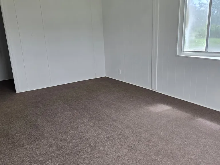 591 Maxanna Ave — Photo 10