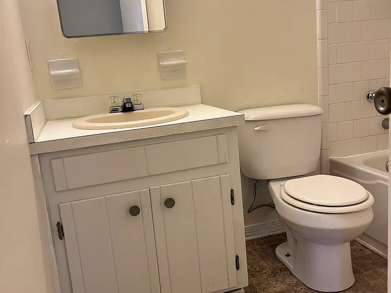 2nd bathroom