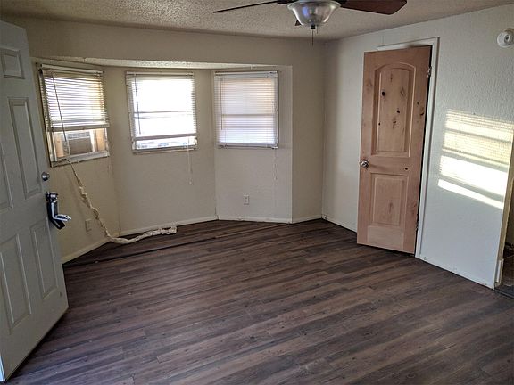 3rd image of 706 Upland Ave APT C