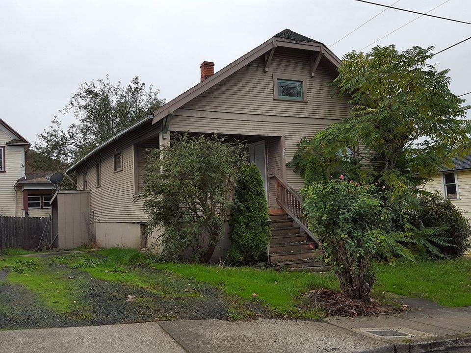 1st image of 733 SE Haynes Ave