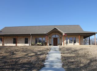 446 Jt Graves Ln, Jacksboro, TX 76458