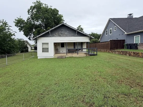 105 E 3rd St, Prosper, TX 75078