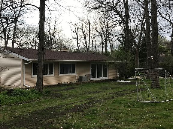 5th image of 5 Cambridge Ln