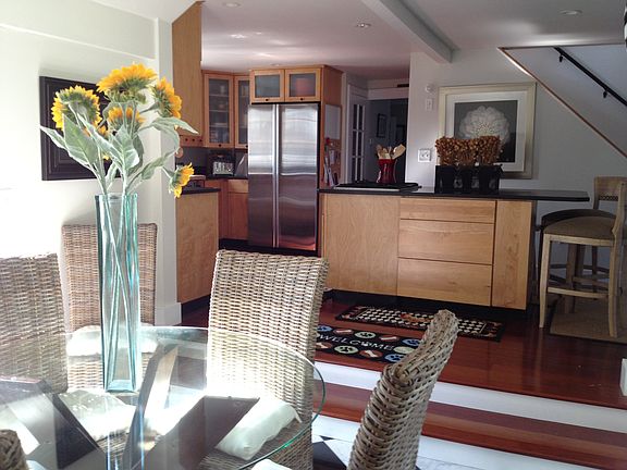 kitchen table and center granite island