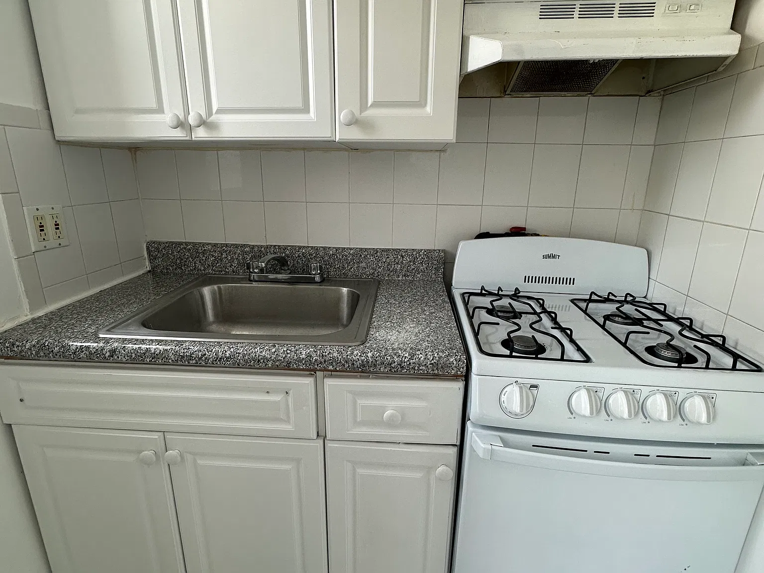 1 bed, 640 sqft, $1,675 — Photo 2