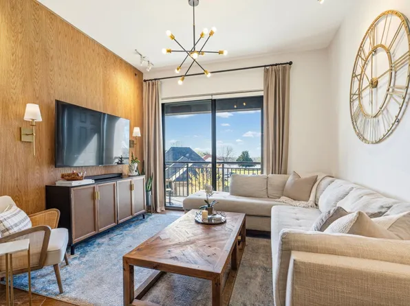 717 Riverside Dr #307, Memphis, TN 38103