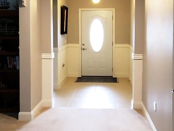 4th image of 61 Park Place Cir