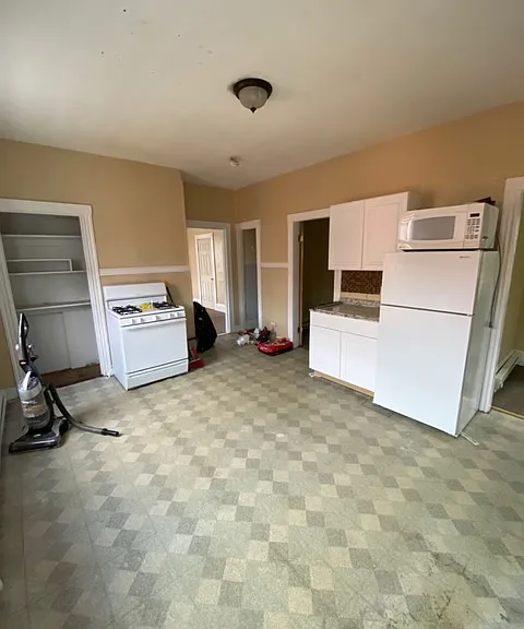107 Heath St #2 — Photo 4