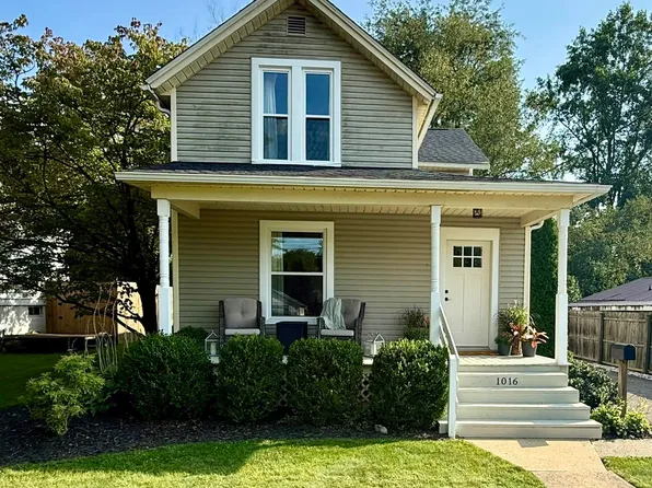 1016 E Vine St, Mount Vernon, OH 43050