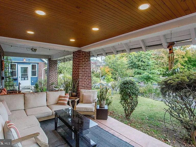 501 E Mount Airy Ave — Photo 49