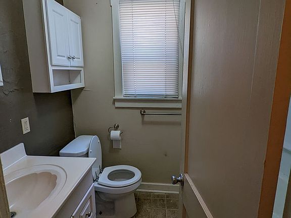 4th image of 123 S 20th St #1