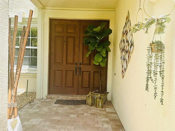 5th image of 9205 Dupont Pl