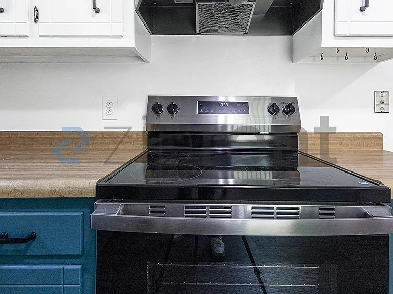 Kitchen 3