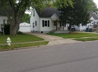 2236 E Keys Ave, Grandview, IL 62702