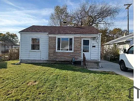 3615 Cecelia Ave — Photo 1
