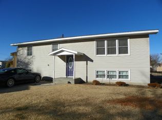 726 W Vermont St, Osborne, KS 67473