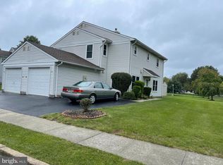 8 Spyglass Ct, East Windsor, NJ 08520