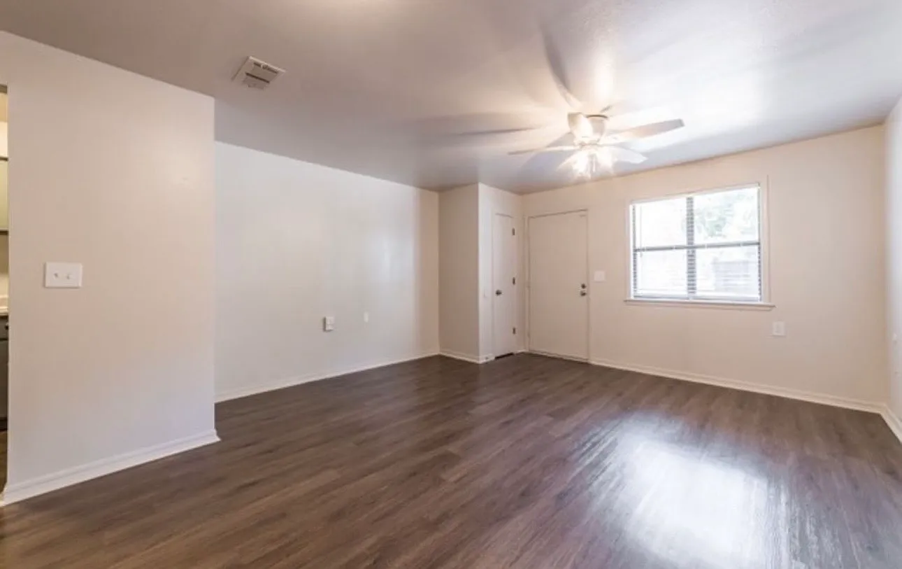 1 bed, 525 sqft, $1,200 — Photo 2