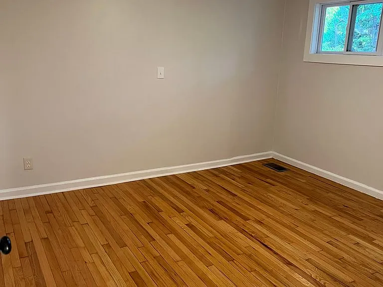 111 Perrin Ave — Photo 1