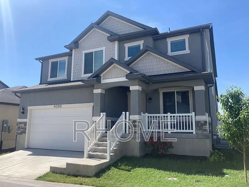 4 bed, 2.0 bath, 3105 sqft, $2,449 — Photo 1