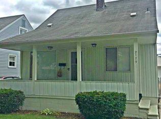 2179 Schultz St, Lincoln Park, MI 48146