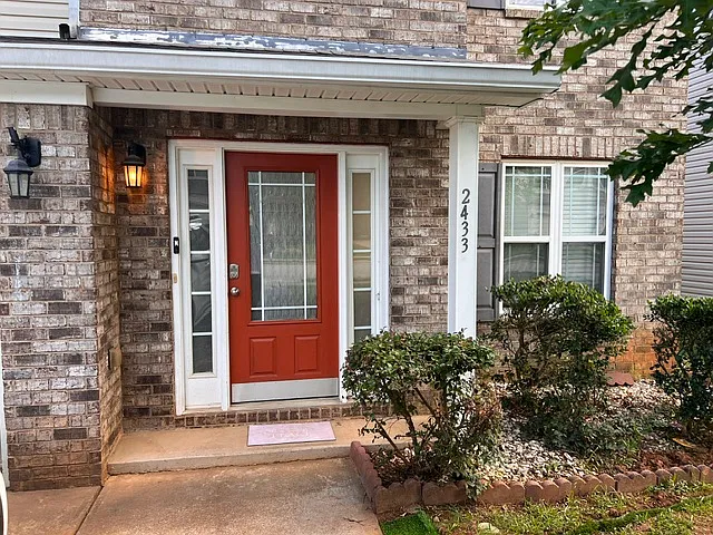 2433 Quail Trl — Photo 1