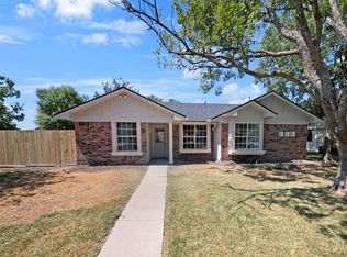 701 Shadybrook Ln, Seagoville, TX 75159