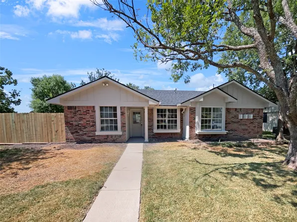 701 Shadybrook Ln, Seagoville, TX 75159