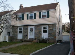 31 Collins Ave, Bloomfield, NJ 07003
