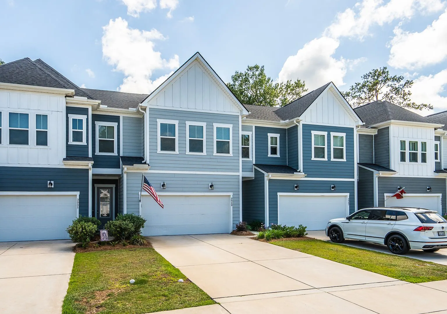 3 Bed 2.5 Bath in Emma Lane Townes of Mount Pleasant — Photo 4