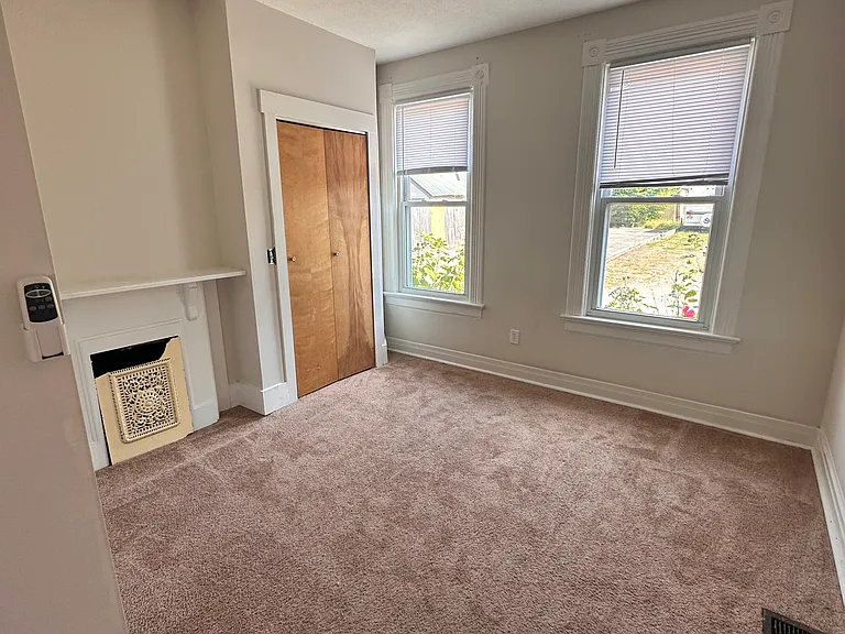 321 Linden St — Photo 10