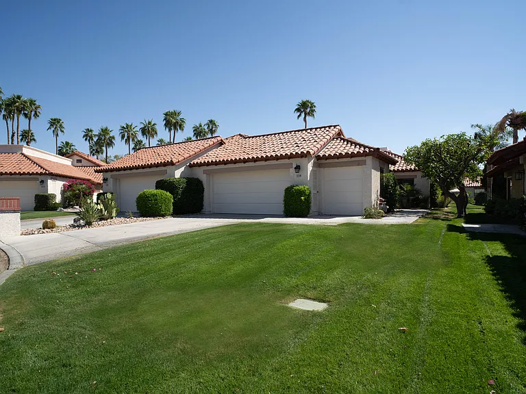 110 Trento Cir — Photo 10