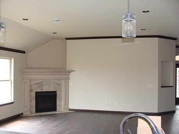4th image of 13500 Borgata Ln