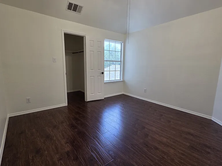 6917 Barbican Dr — Photo 13