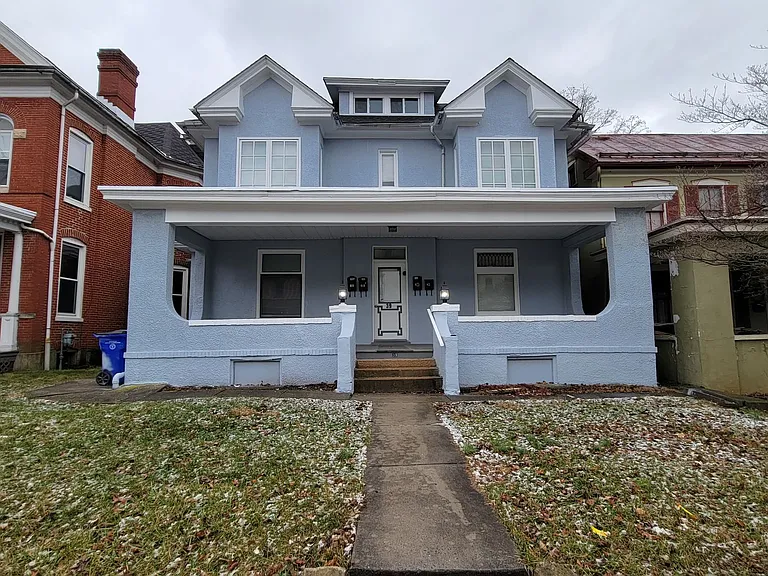 39 E North Ave — Photo 2