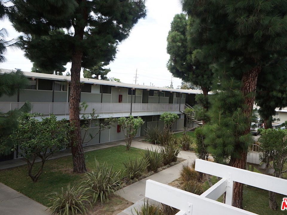 2nd image of 11133 Rose Ave APT 19