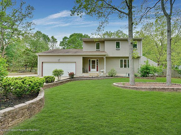2nd image of 1424 Ottawa Ct