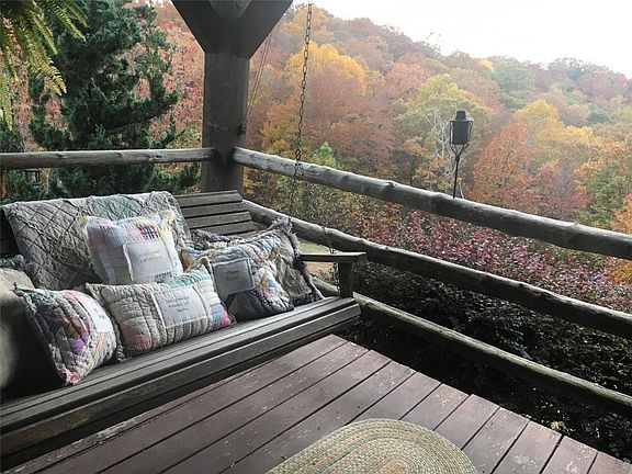 4th image of 1252 Paris Mountain Rd