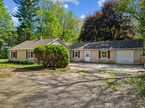 7731 S 8th St, Kalamazoo, MI 49009