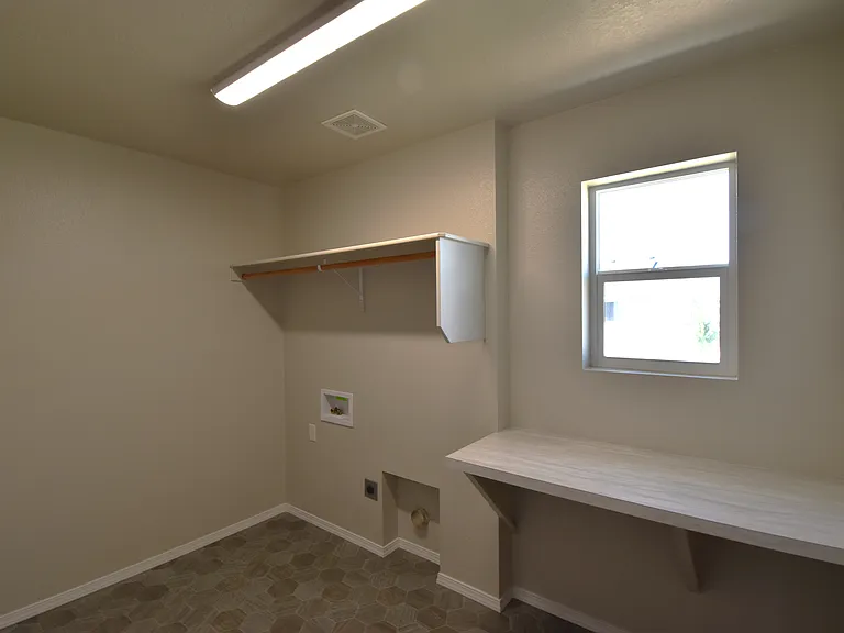 6825 S Allegiance Ave — Photo 11