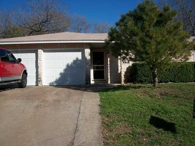 1st image of 831 Sussex Dr