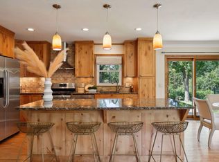 4730 Diane Dr, Minnetonka, MN 55343