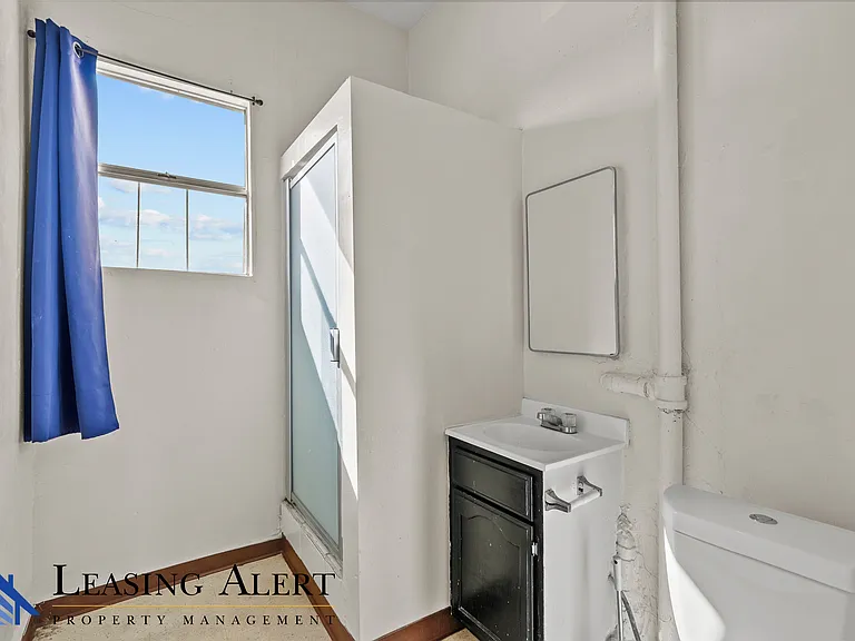 104 S Cummings St #104 — Photo 12