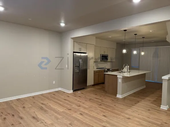 13707 Manor Way #F6, Lynnwood, WA 98087