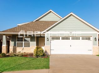 8113 Brighton Ave, Edmond, OK 73034