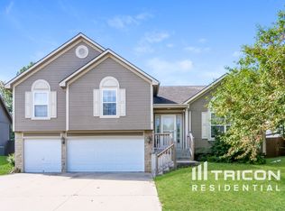 425 Granite Dr, Raymore, MO 64083