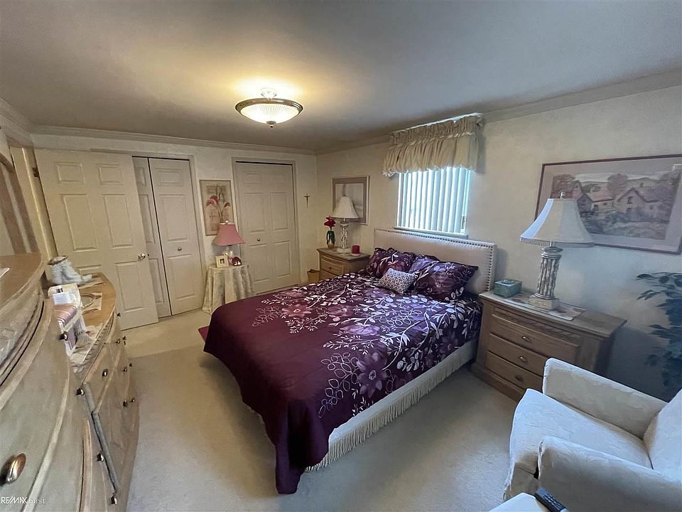 38127 Rockhill Rd, photo 19