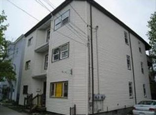 75 Collins St, Lynn, MA 01902